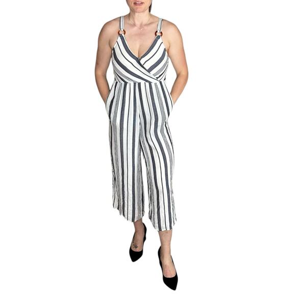 AMERICAN EAGLE OUTFITTERS AEO Blue White Striped Playsuit Jumpsuit Size XS NWT - Picture 1 of 7
